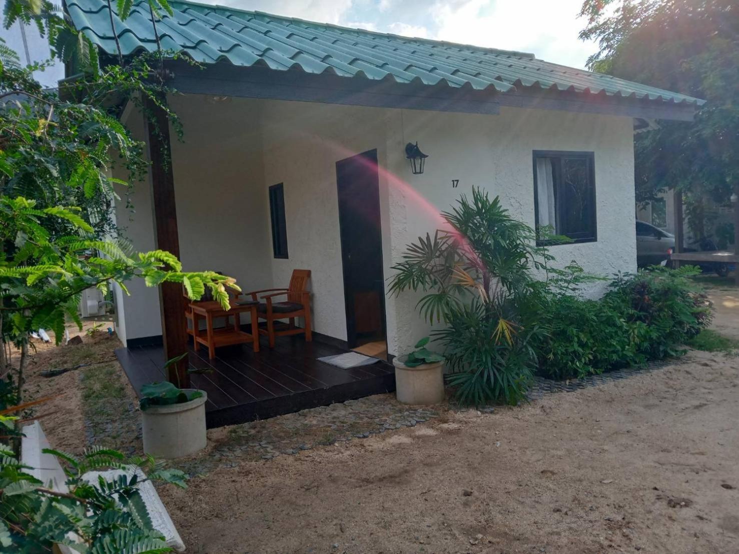 Bang Por Resort Ban Bang Po Exterior foto