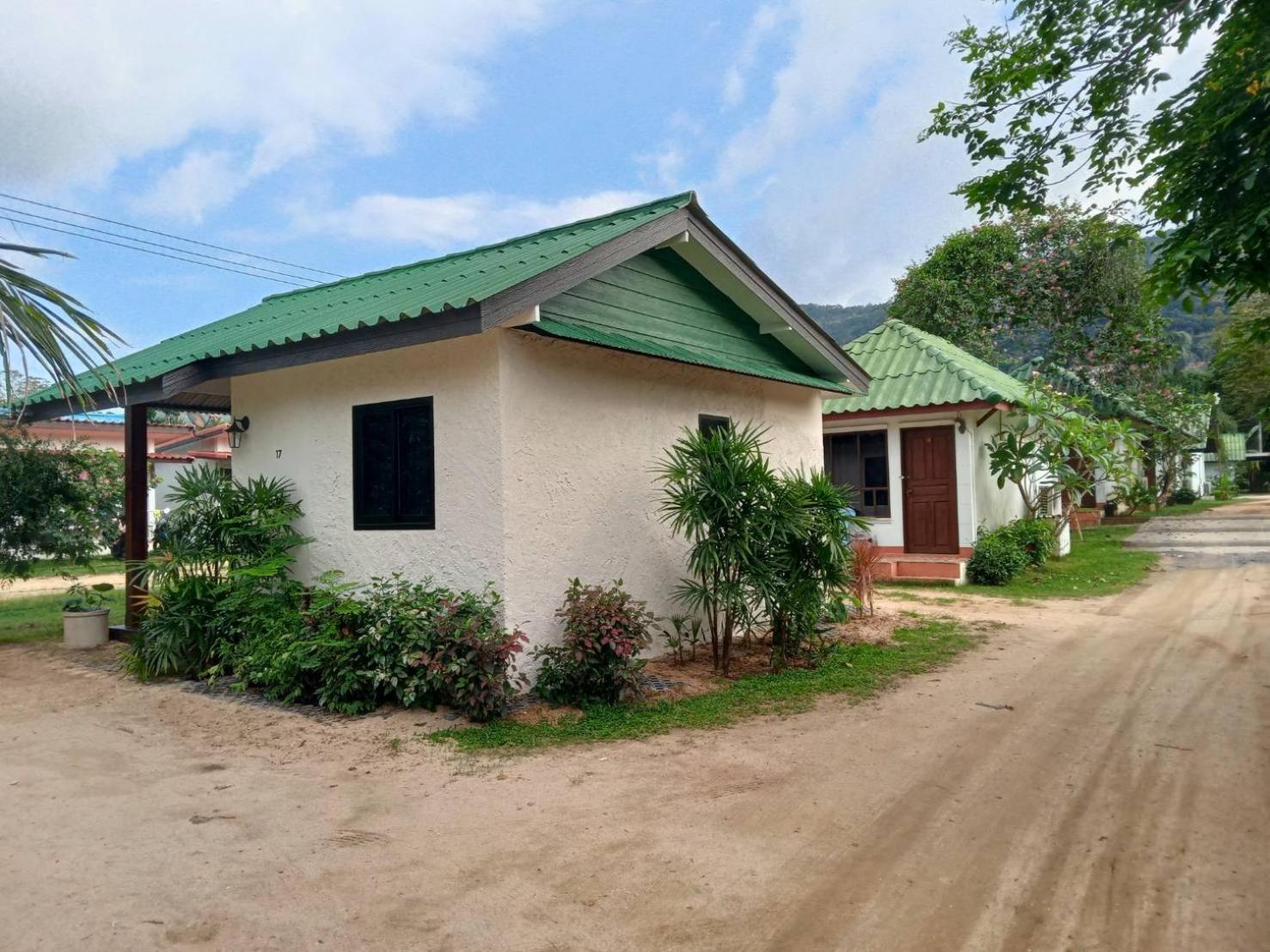 Bang Por Resort Ban Bang Po Exterior foto